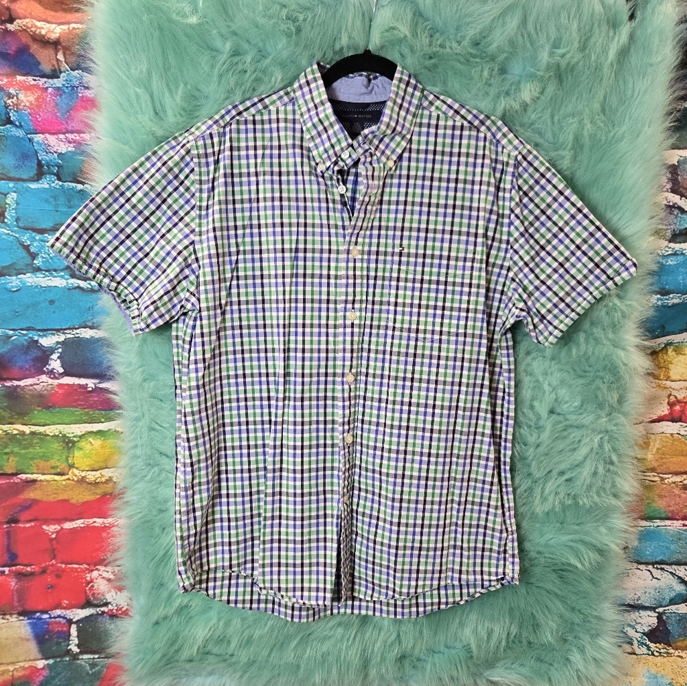 Tommy Hilfiger Blue Green White Checkered Short Sleeve Button Down Shirt Size L.